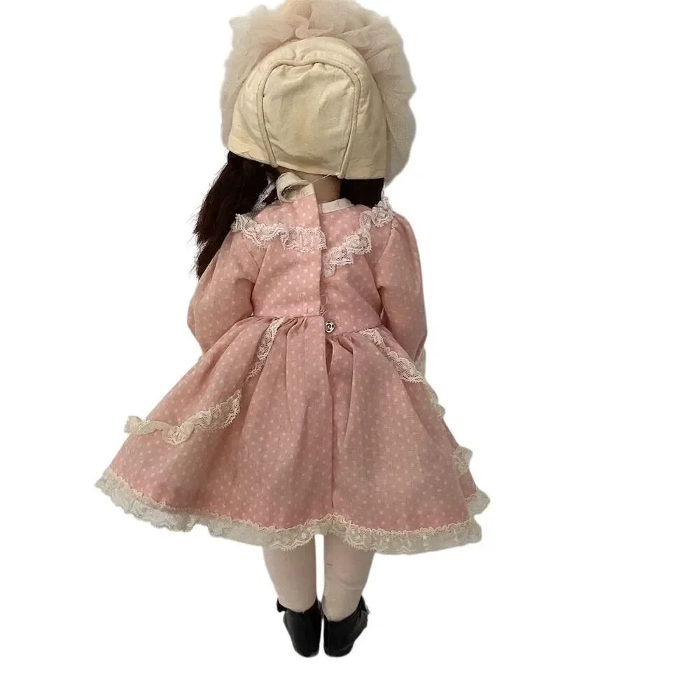 Madame Alexander 14